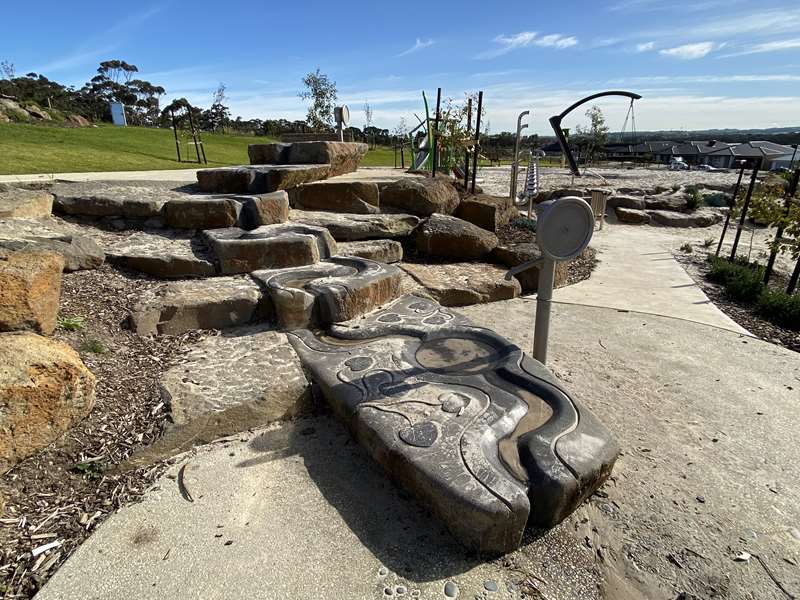 McCubbin Drive Playground, Mount Duneed