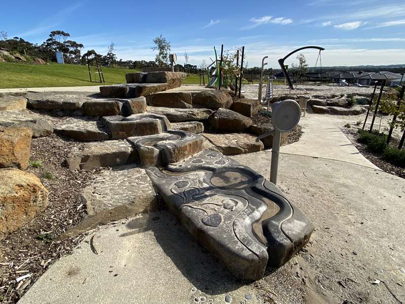 McCubbin Drive Playground, Mount Duneed