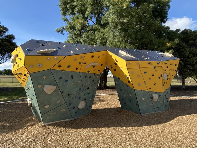 McKinnon Reserve Playground, McKinnon Road, McKinnon