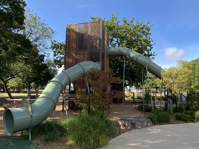 McKinnon Reserve Playground, McKinnon Road, McKinnon