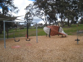 McLaughlans Lane Playground, Plenty