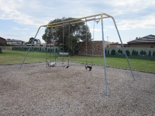 McShane Drive Playground, Kealba