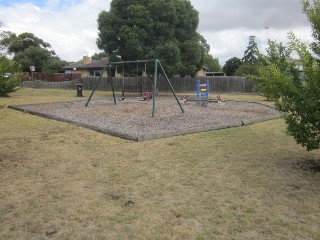 Meldrum Court Playground, Sunbury