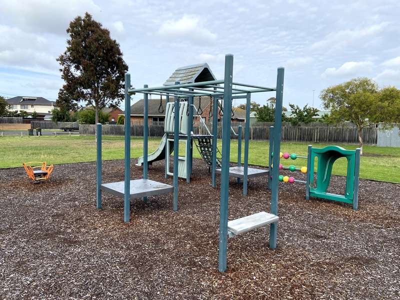 Mercury Crescent Playground, Newcomb
