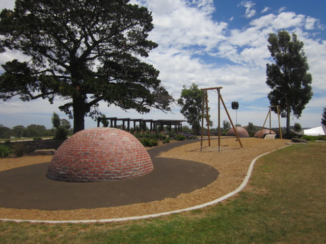 Merredin Circuit Playground, Doreen