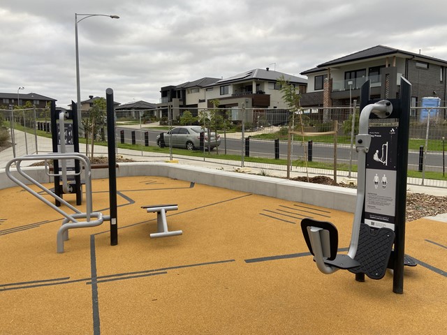 Merribrook Boulevard Outdoor Gym (Clyde)