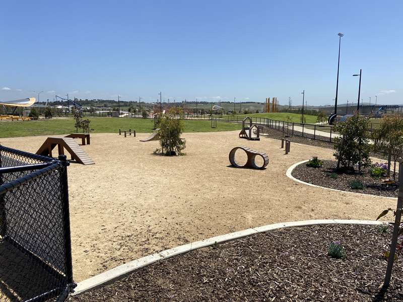 Merrifield Recreation Reserve Fenced Dog Park (Mickleham)