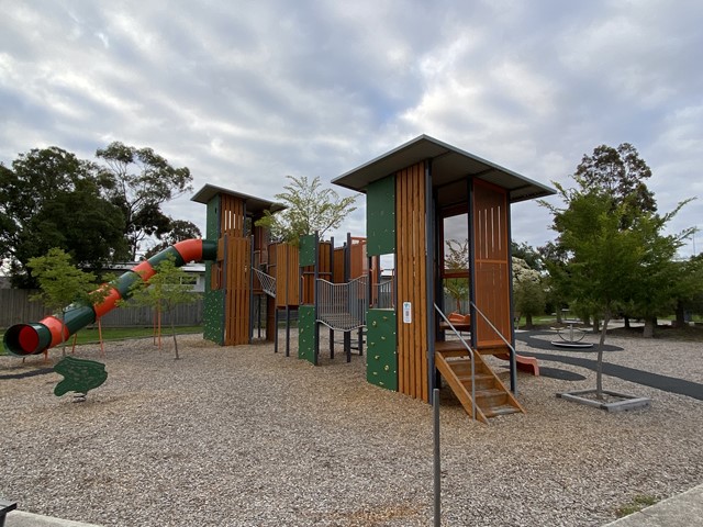 Merrilands Reserve Playground, Asquith Street, Reservoir