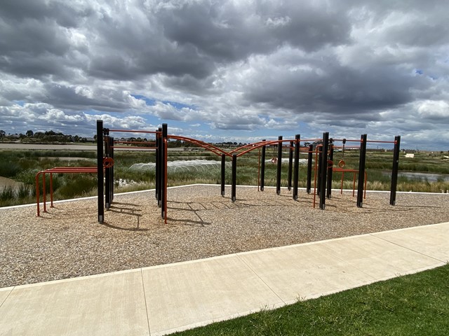 Michigan Crescent Outdoor Gym (Manor Lakes)