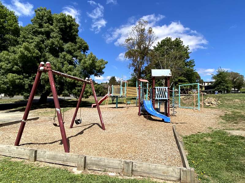 Mill Park Reserve Playground, Simpson Street, Ballan