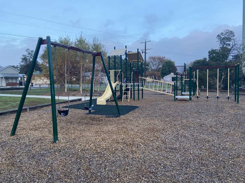 Mitchell Street Playground, Nyora