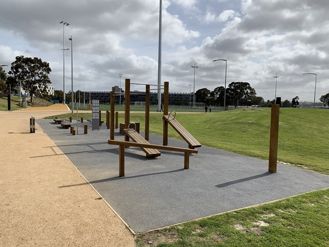 Monash University Oval Outdoor Gym (Clayton)