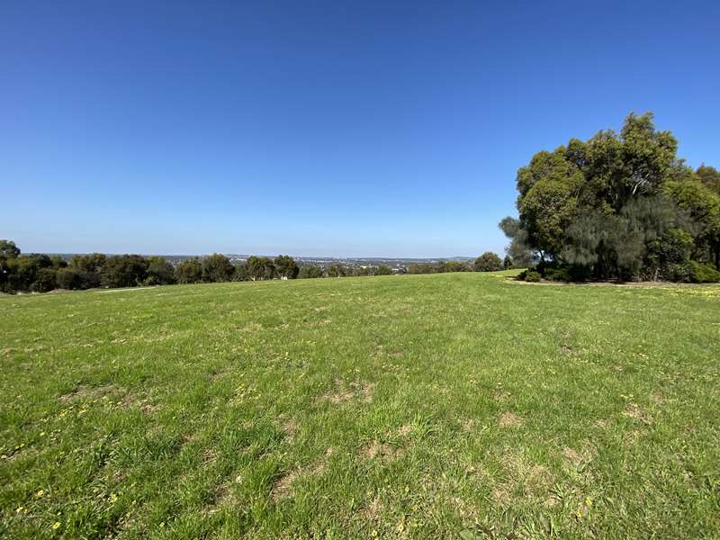 Mt Ridley Conservation Reserve Dog Off Leash Area (Craigieburn)