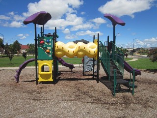 Muirfield Street Playground, Deer Park