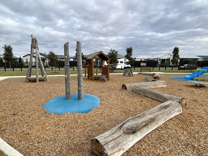 Mushu Street Playground, Deanside