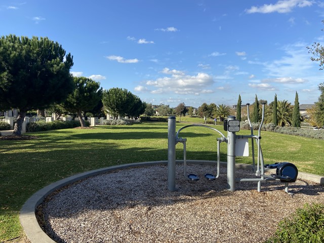 Napoli Park Outdoor Gym (Greenvale)