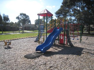 Narvik Crescent Playground, Heidelberg West