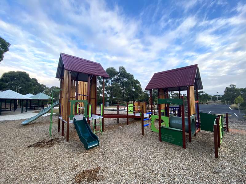Navan Park Playground, Centenary Avenue, Melton West