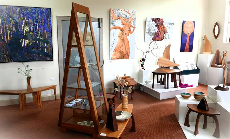 Neerim South - The Serigraph Gallery