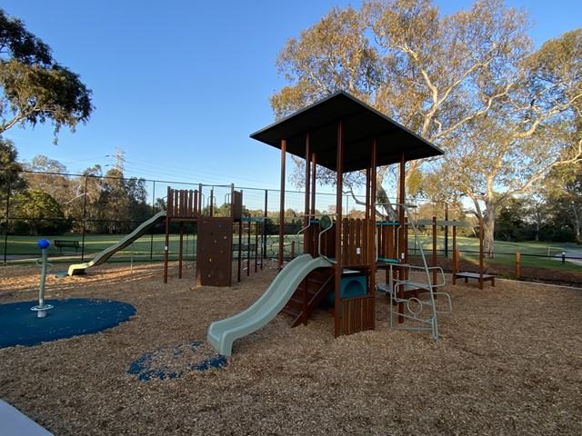 Nettleton Park Playground, Dawson Drive, Glen Iris