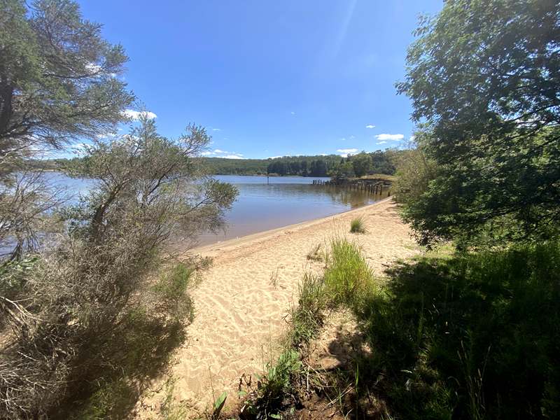 Newborough - Lake Narracan