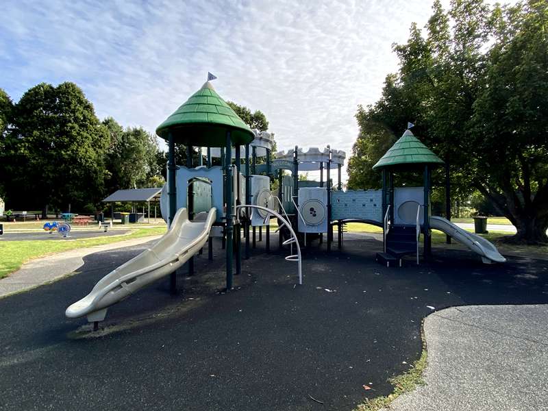 Newman Park Playground, Peterkin Street, Traralgon