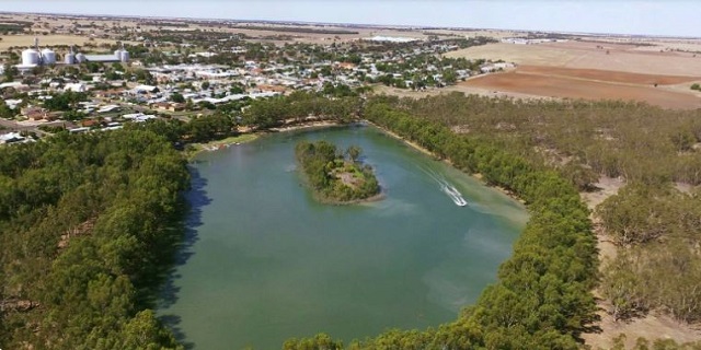 Nhill Lake