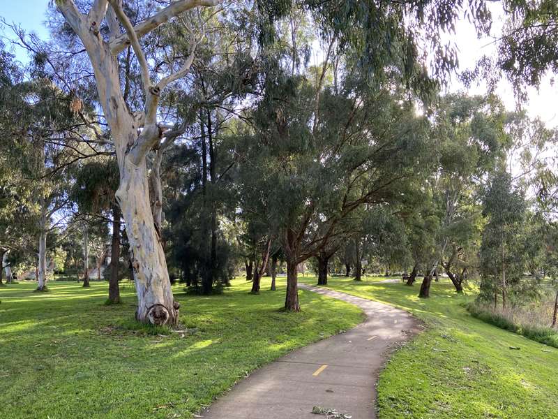 Norris Bank Reserve Walk (Bundoora)