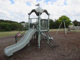 Greenhill Linear Reserve Playground, Oakbank Drive, Mount Helen