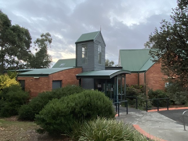 Oakgrove Community Centre (Narre Warren South)