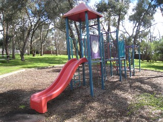 Olympic Avenue Playground, Montmorency