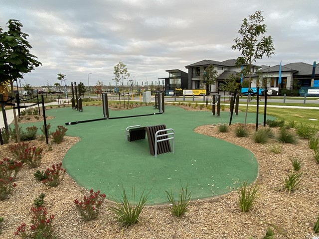 Orana Park Outdoor Gym (Clyde North)