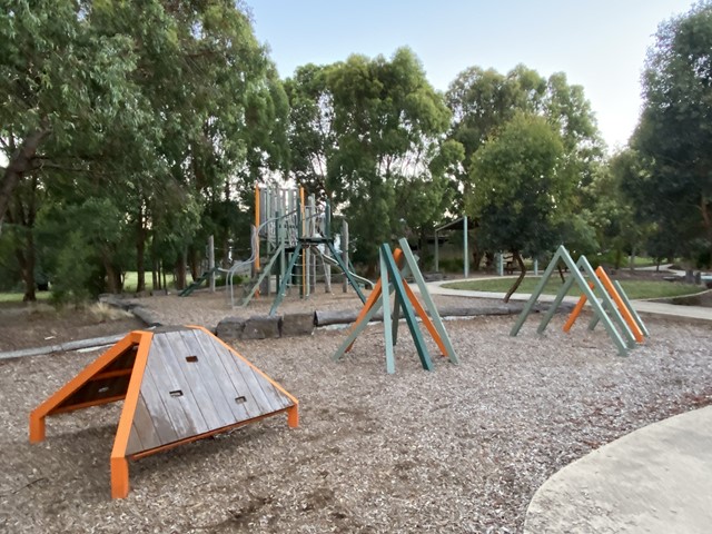 Orchard Grove Reserve Playground, Orchard Grove, Blackburn South
