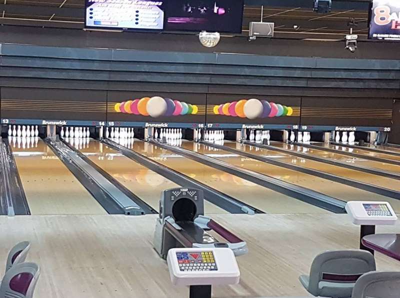 Oz Tenpin Bowling (Greensborough)