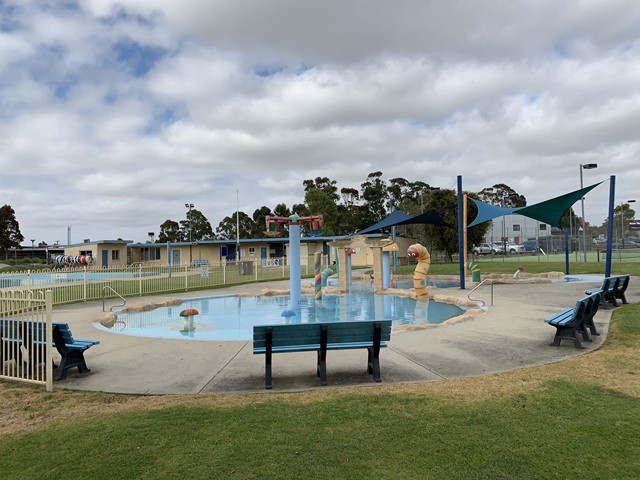 Pakenham Outdoor Pool