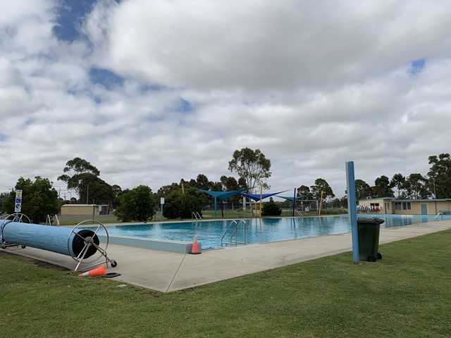 Pakenham Outdoor Pool