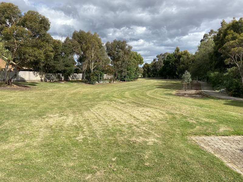 Pannam Drive to Morris Road Drain Dog Off Leash Area (Hoppers Crossing)