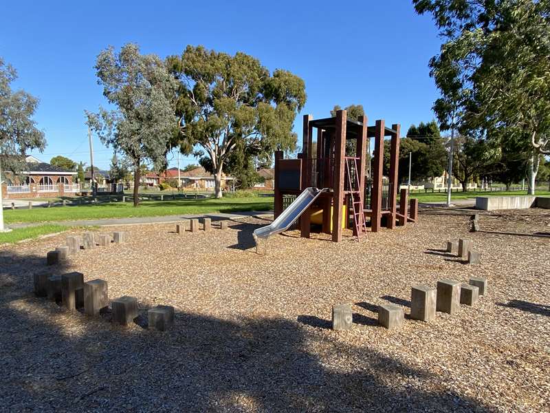 Stockade Park Playground, Paschke Crescent, Lalor