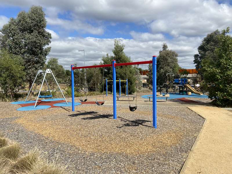 Peak Crescent Playground, Wantirna