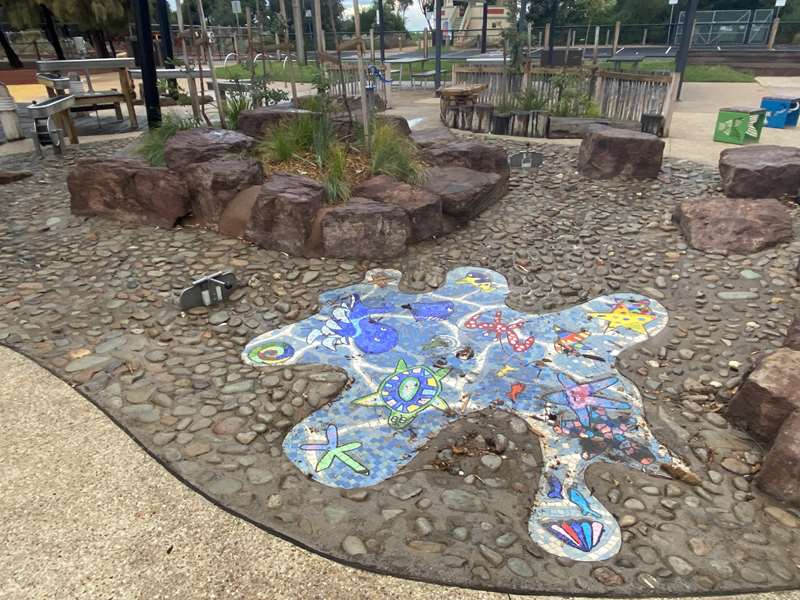 Peter Scullin Reserve Playground, Centre Way, Mordialloc