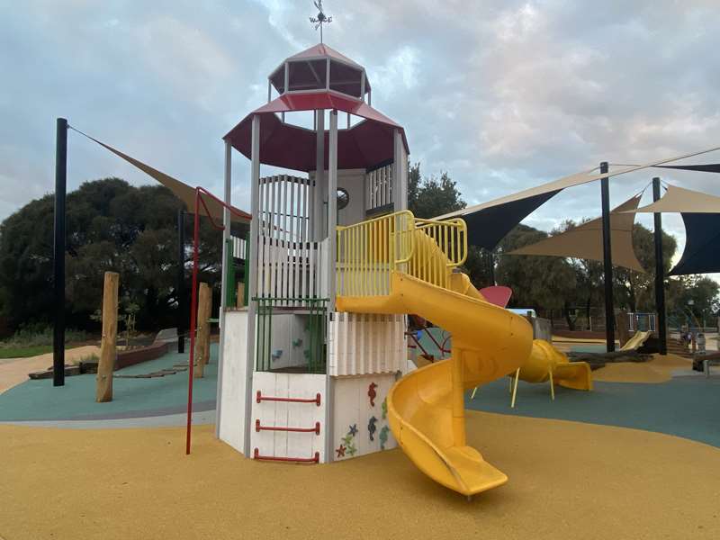 Peter Scullin Reserve Playground, Centre Way, Mordialloc