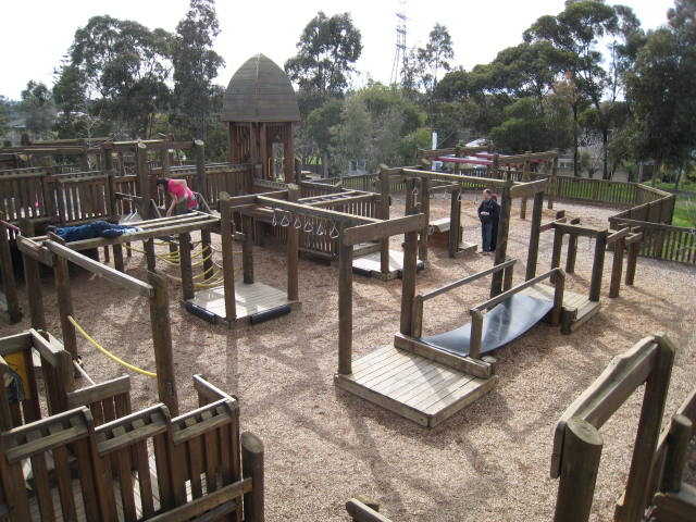 Phoenix Park Playground, Rob Roy Road, Malvern East