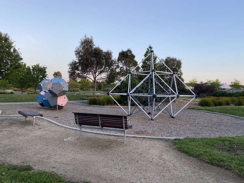 Poets Mews Playground, Beveridge