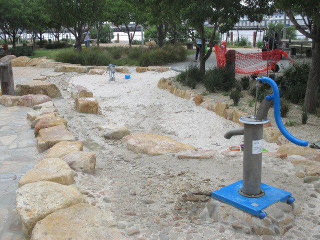 Point Park Crescent Playground, Docklands