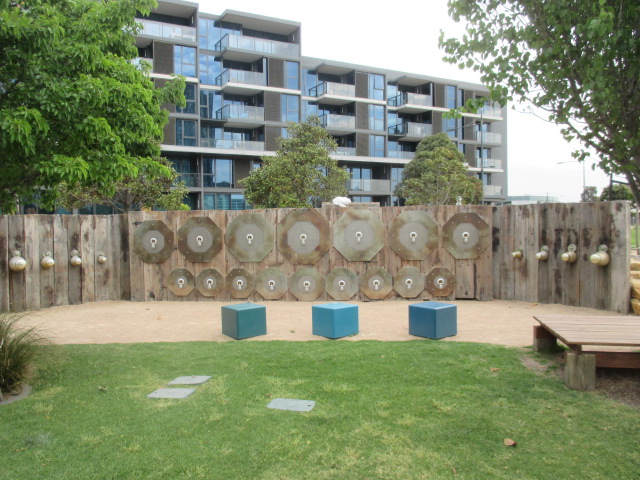 Point Park Crescent Playground, Docklands