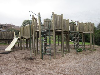 Porsche Crescent Playground, Epping