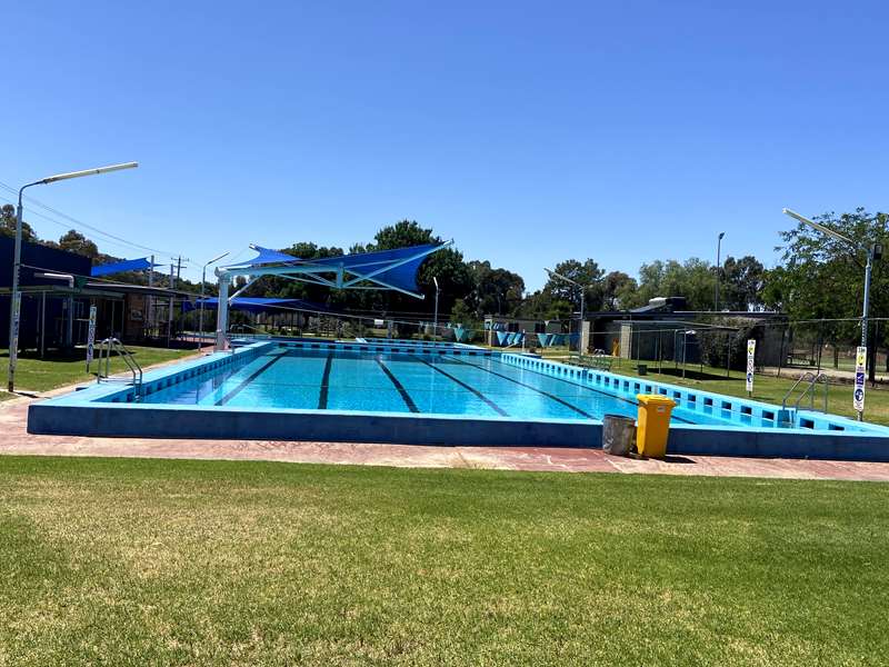 Pyramid Hill Swimming Pool