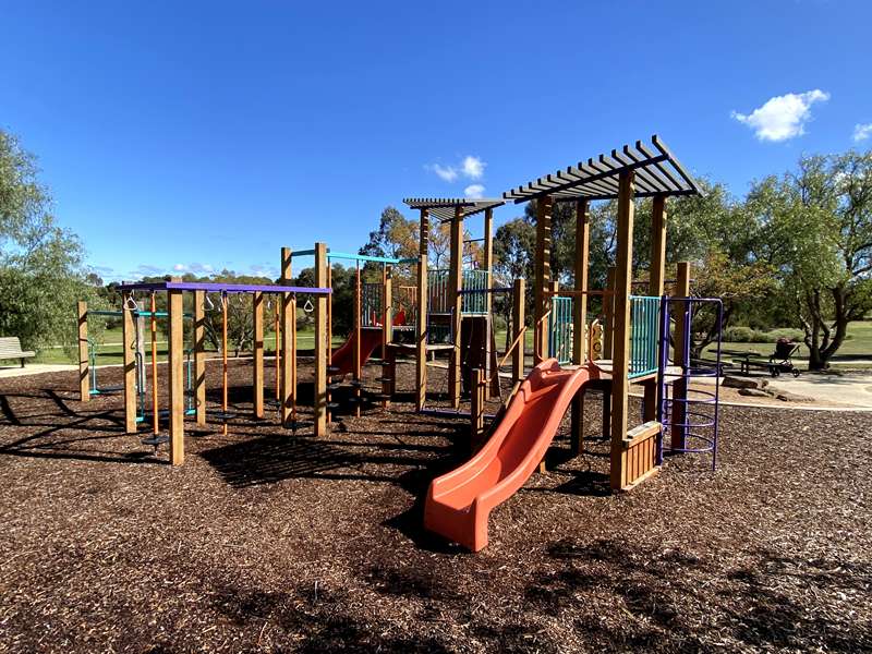 Quail Drive Playground, Lara