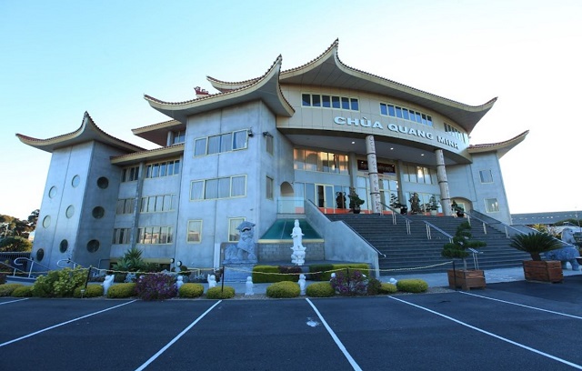 Quang Minh Buddhist Temple (Braybrook)