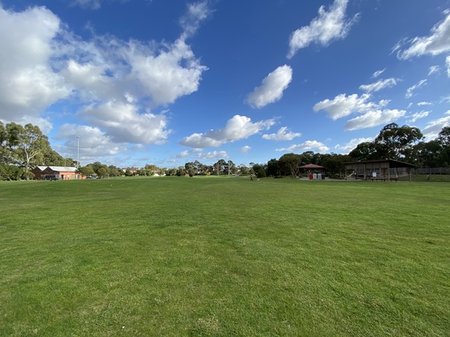 Quarries Park Dog Off Leash Area (Clifton Hill)